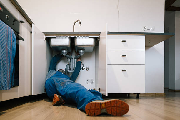 Professional Leak Detection technician working in Willard, OH